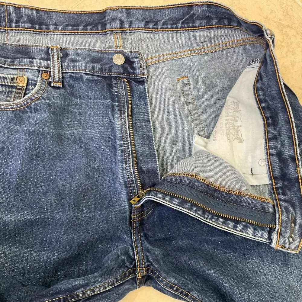 Levis levis 505
